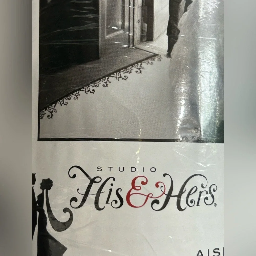 Studio Aisle Runner for‎ His and Hers 36